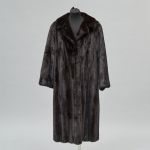 461445 Mink coat